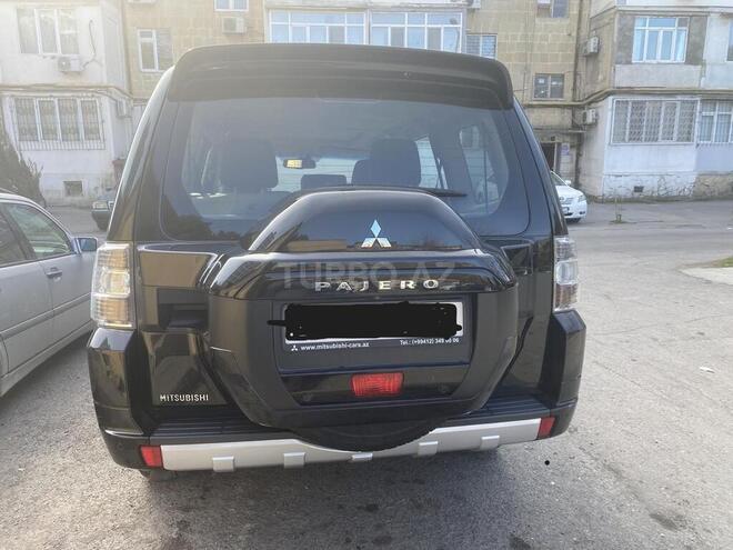 Mitsubishi Pajero 2015, 130,000 km - 3.0 л - Bakı