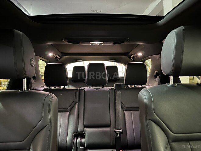 Land Rover Discovery 2018, 149,000 km - 3.0 l - Bakı