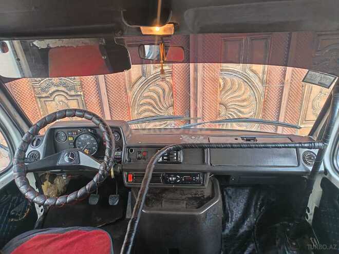Mercedes 208 D 1994, 670,000 km - 2.3 l - Kürdəmir