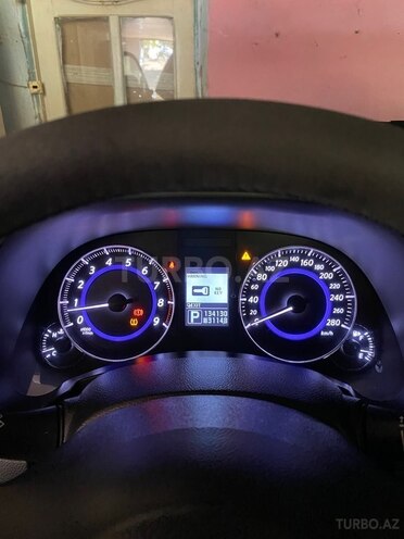 Infiniti  2013, 134,130 km - 3.7 l - Gəncə