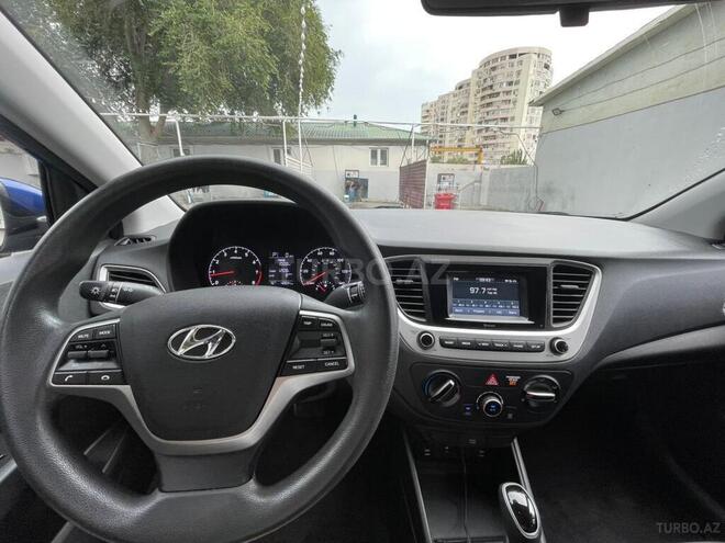 Hyundai Accent 2018, 80,000 km - 1.6 l - Bakı