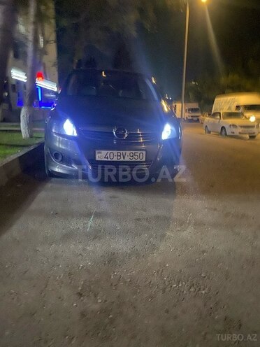 Opel Zafira 2009, 482,558 km - 1.6 l - Sumqayıt