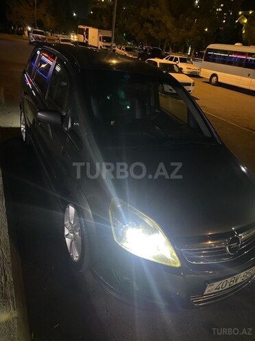 Opel Zafira 2009, 482,558 km - 1.6 l - Sumqayıt