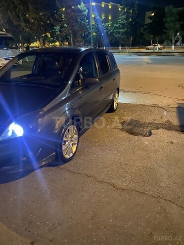 Opel Zafira 2009, 482,558 km - 1.6 l - Sumqayıt