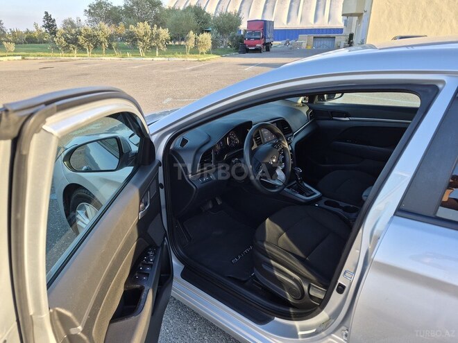 Hyundai Elantra 2019, 166,355 km - 2.0 l - Bakı