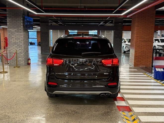 Kia Sorento 2018, 176,500 km - 2.0 l - Bakı