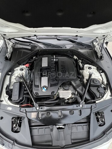 BMW 740 2011, 325,000 km - 3.0 l - Sumqayıt