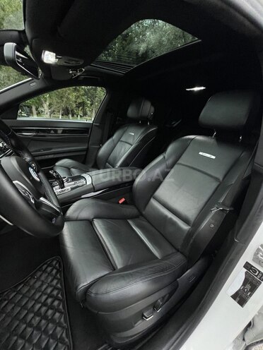 BMW 740 2011, 325,000 km - 3.0 l - Sumqayıt