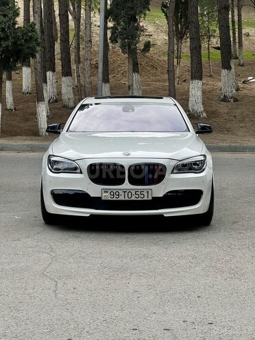 BMW 740 2011, 325,000 km - 3.0 l - Sumqayıt