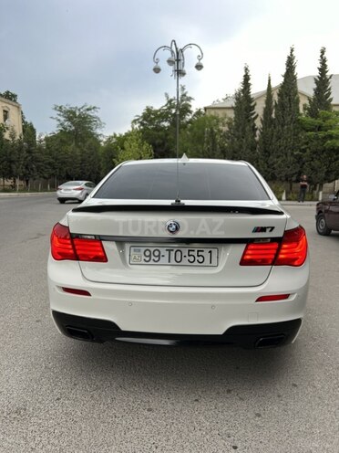 BMW 740 2011, 325,000 km - 3.0 l - Sumqayıt