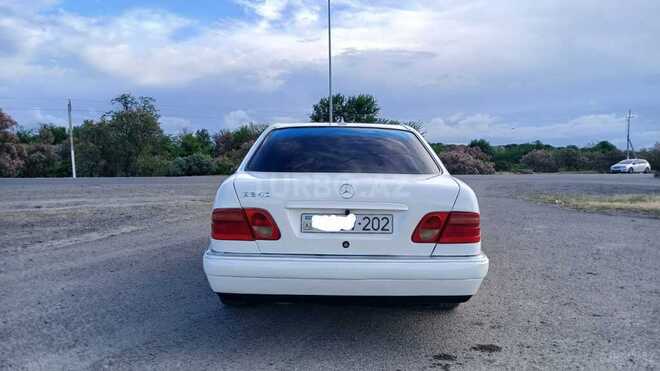 Mercedes E 240 1999, 400,000 km - 2.4 л - Bakı