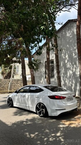 Hyundai Elantra 2017, 237,000 km - 1.6 l - Bakı