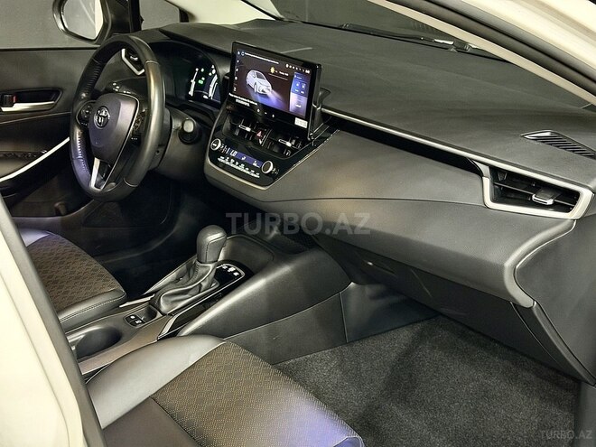 Toyota Corolla 2025, 4,300 km - 1.8 l - Bakı