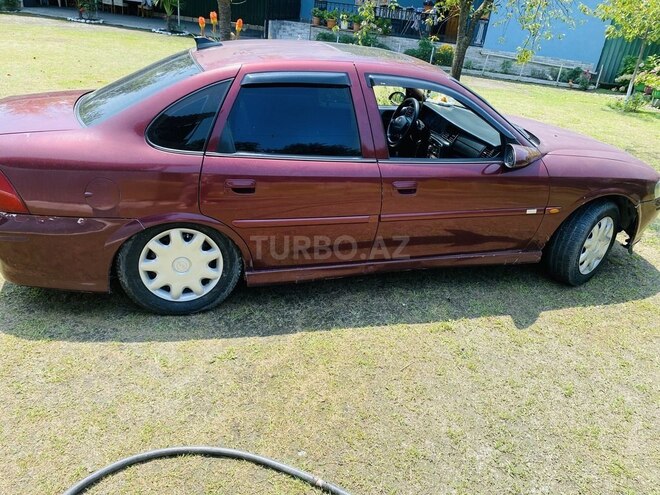 Opel Vectra 1997, 354,000 km - 1.8 l - Zaqatala