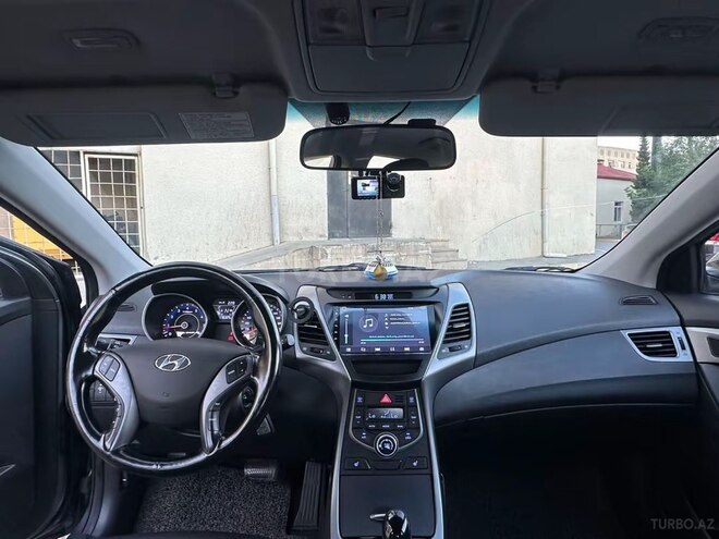 Hyundai Elantra 2015, 170,000 km - 1.6 l - Bakı