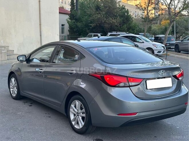 Hyundai Elantra 2015, 170,000 km - 1.6 l - Bakı