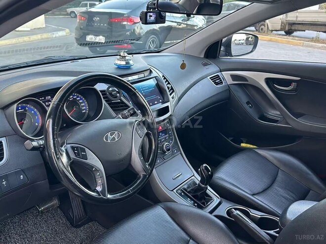 Hyundai Elantra 2015, 170,000 km - 1.6 l - Bakı