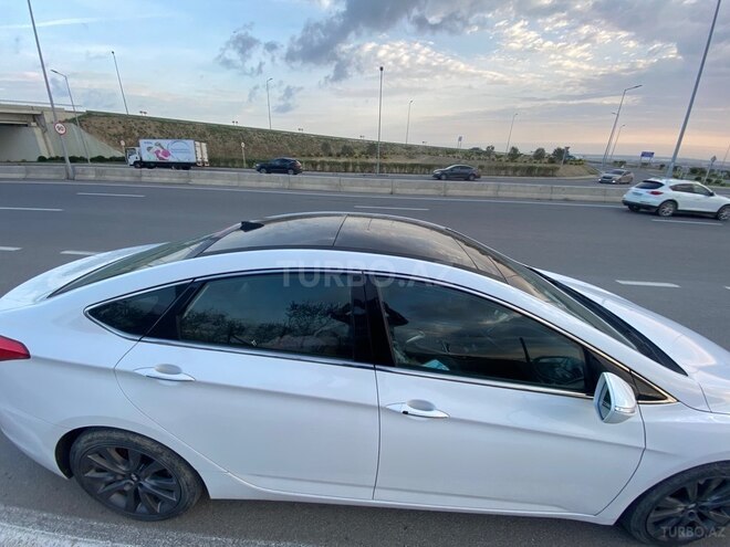 Hyundai i40 2013, 206,000 km - 2.0 л - Bakı