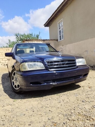 Mercedes C 180 1995, 262,185 km - 1.8 л - Salyan