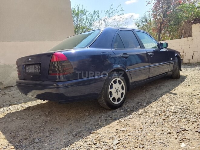 Mercedes C 180 1995, 262,185 km - 1.8 л - Salyan