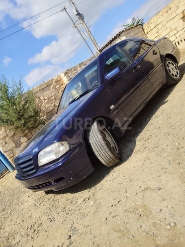 Mercedes C 180 1995, 262,185 km - 1.8 л - Salyan