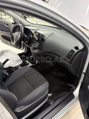 Hyundai i30 2010, 285,230 km - 1.6 л - Bakı