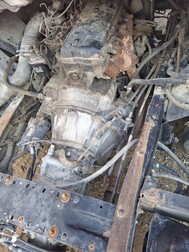 Isuzu NPR 66 L 2006, 280,000 km - 4.3 l - Bakı