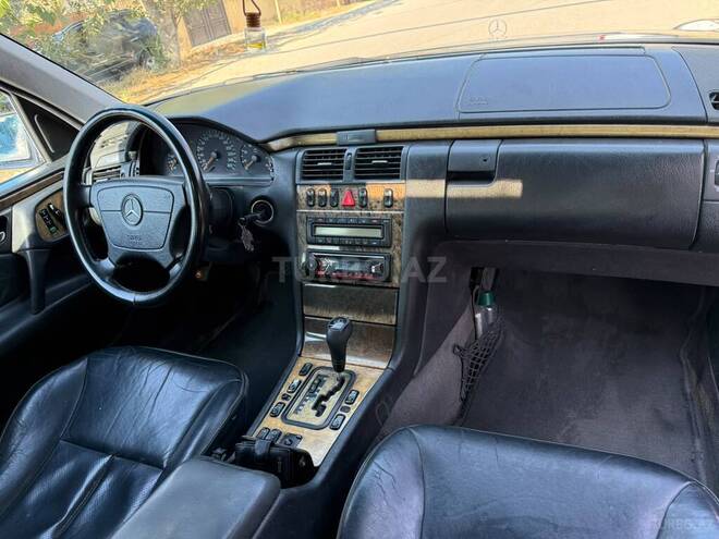 Mercedes E 320 1999, 500,000 km - 3.2 l - Bakı