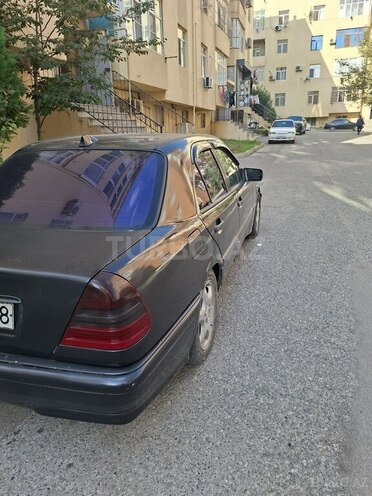 Mercedes C 180 1995, 527,445 km - 1.8 l - Bakı