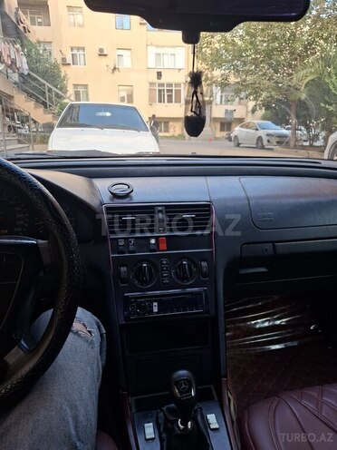 Mercedes C 180 1995, 527,445 km - 1.8 l - Bakı