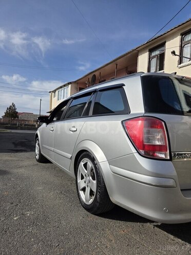 Opel Astra 2006, 290,000 km - 1.4 l - Balakən