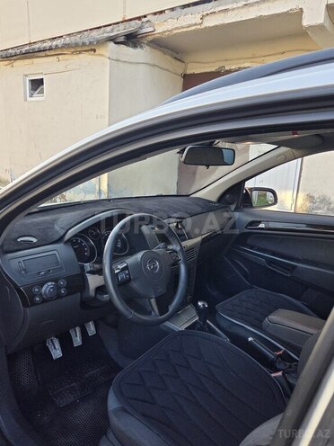 Opel Astra 2006, 290,000 km - 1.4 l - Balakən