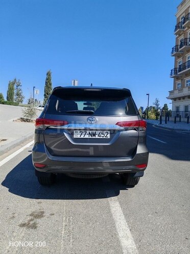 Toyota Fortuner 2017, 198,000 km - 2.7 l - Bakı