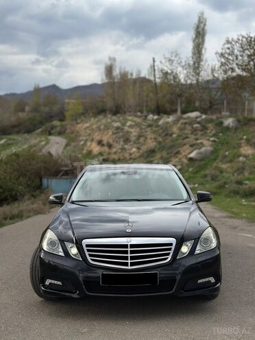 Mercedes E 220 2009, 388,000 km - 2.1 l - Naxçıvan