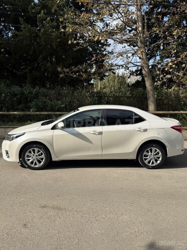 Toyota Corolla 2014, 170,910 km - 1.6 л - Bakı