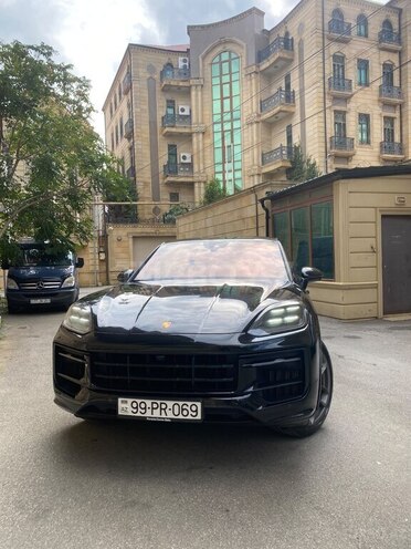 Porsche Cayenne GTS 2024, 107,000 km - 4.0 l - Bakı