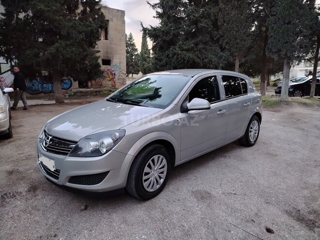 Opel Astra 2009, 207,300 km - 1.4 l - Bakı