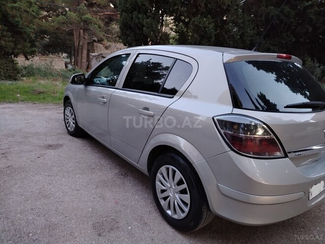 Opel Astra 2009, 207,300 km - 1.4 l - Bakı