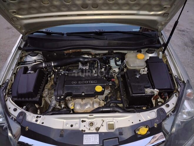 Opel Astra 2009, 207,300 km - 1.4 l - Bakı