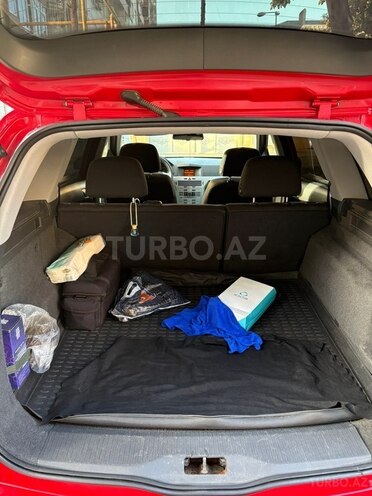 Opel Astra 2009, 329,450 km - 1.4 л - Bakı