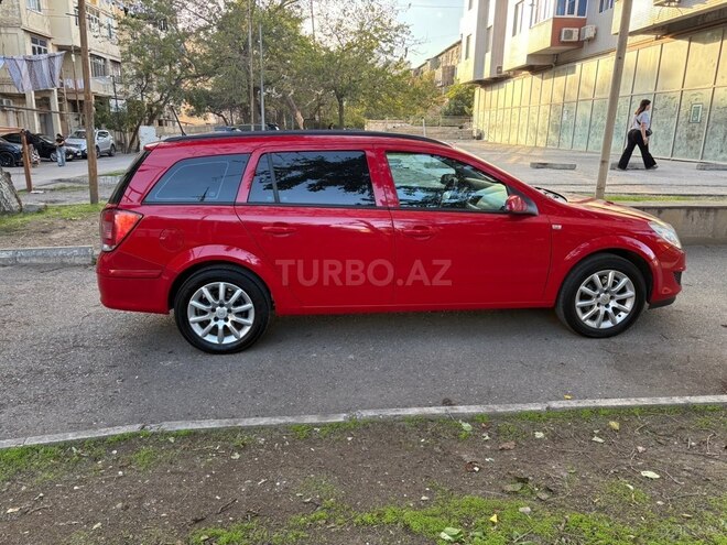 Opel Astra 2009, 329,450 km - 1.4 л - Bakı