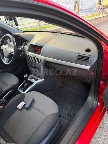 Opel Astra 2009, 329,450 km - 1.4 л - Bakı