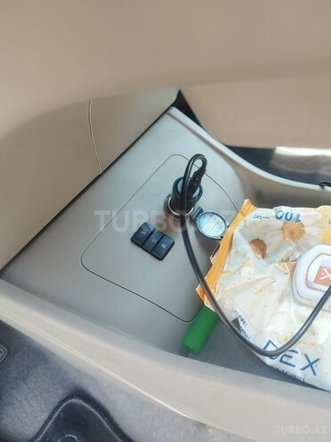 Toyota Prius 2011, 204,000 km - 1.8 л - Bakı