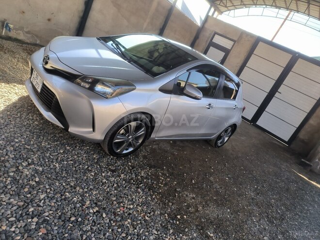 Toyota Vitz 2014, 120,000 km - 1.3 l - Bakı