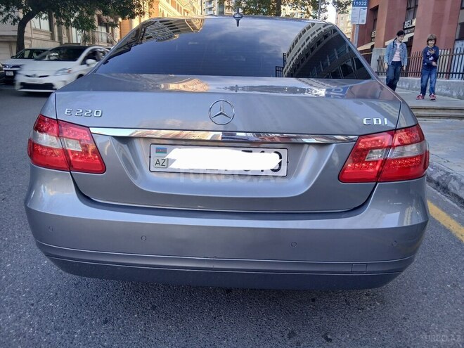Mercedes E 220 2009, 282,000 km - 2.1 l - Bakı
