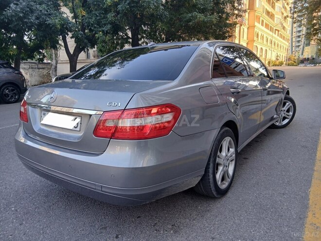 Mercedes E 220 2009, 282,000 km - 2.1 l - Bakı