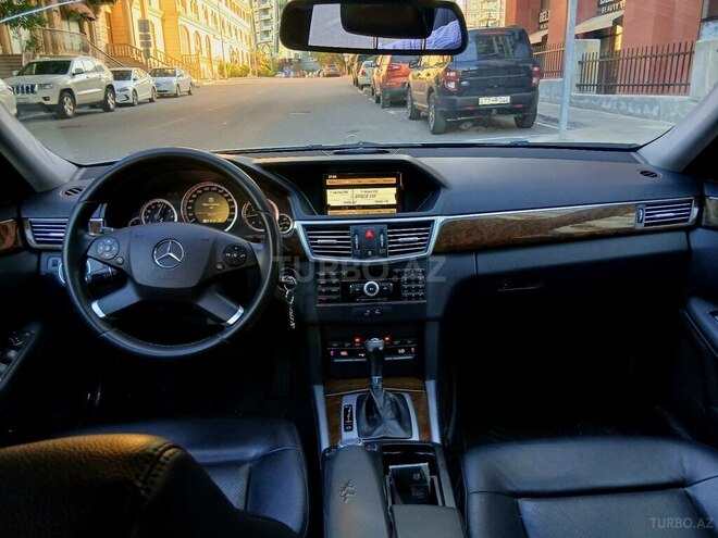 Mercedes E 220 2009, 282,000 km - 2.1 l - Bakı