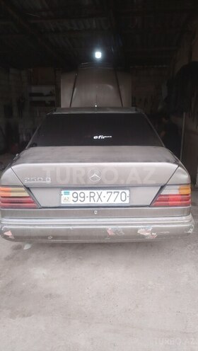 Mercedes E 250 1993, 960,541 km - 2.5 л - Masallı