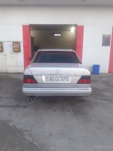 Mercedes E 250 1994, 326,000 km - 2.5 л - Sabirabad
