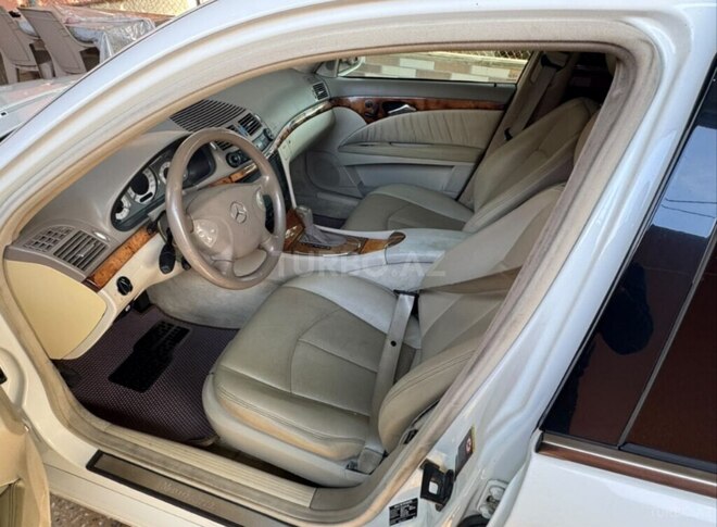 Mercedes E 320 2002, 385,500 km - 3.2 l - Bakı